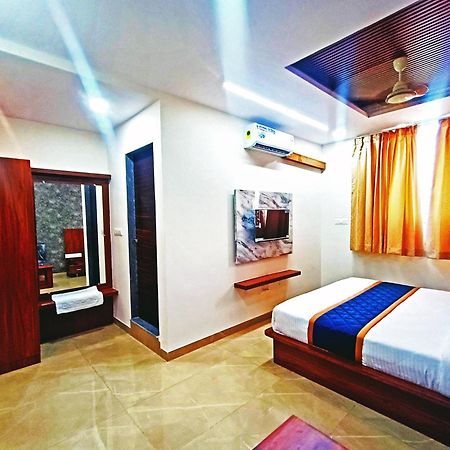 Hotel Achhu Palace Bangalore Dış mekan fotoğraf
