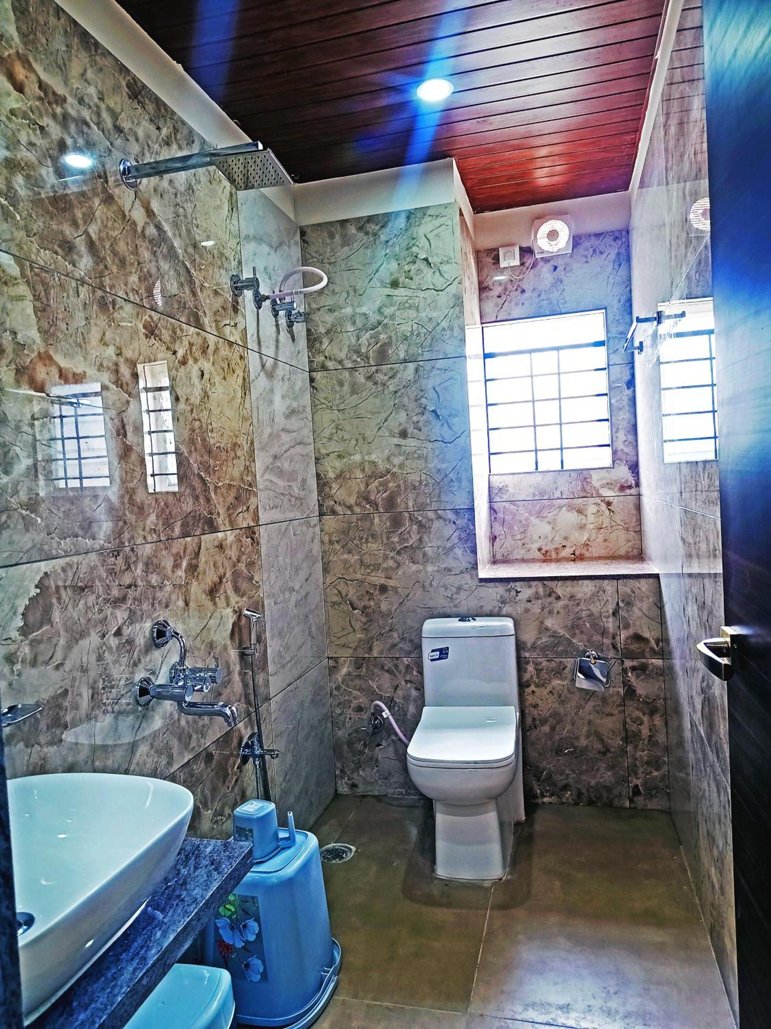 Hotel Achhu Palace Bangalore Dış mekan fotoğraf