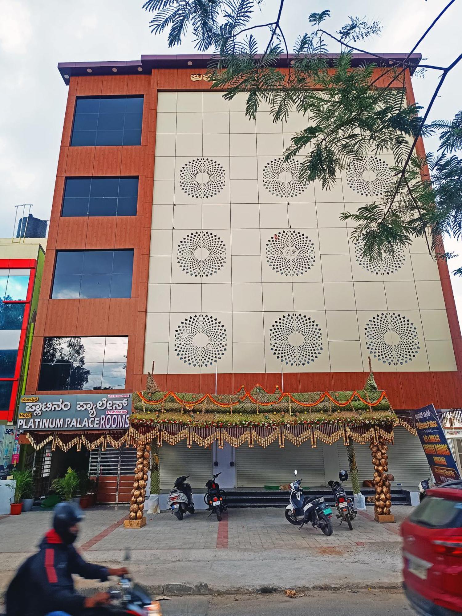 Hotel Achhu Palace Bangalore Dış mekan fotoğraf