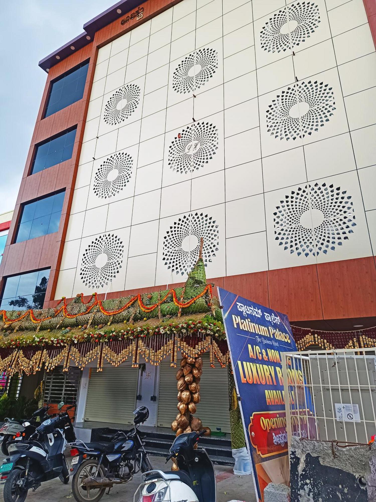 Hotel Achhu Palace Bangalore Dış mekan fotoğraf