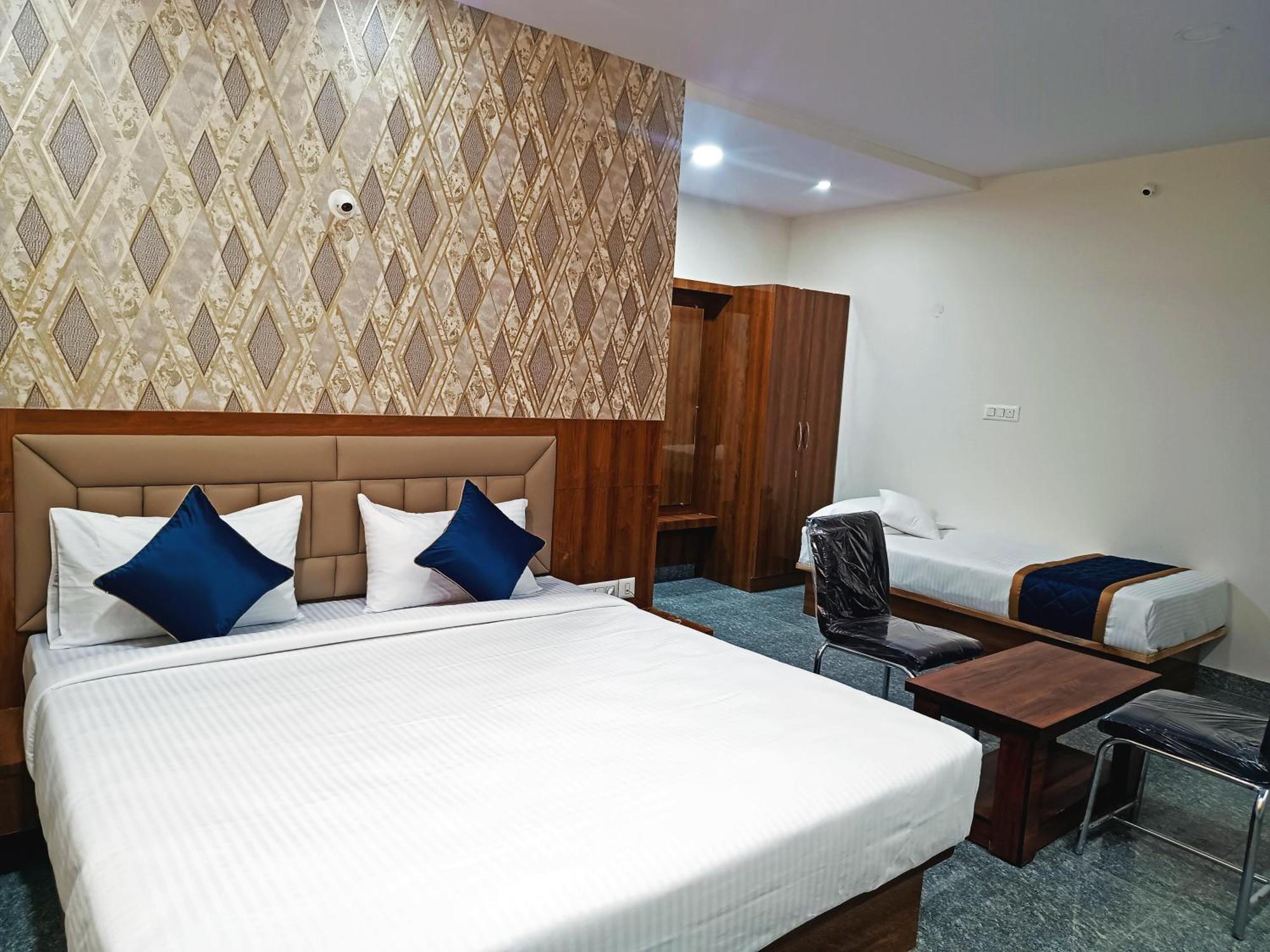 Hotel Achhu Palace Bangalore Dış mekan fotoğraf